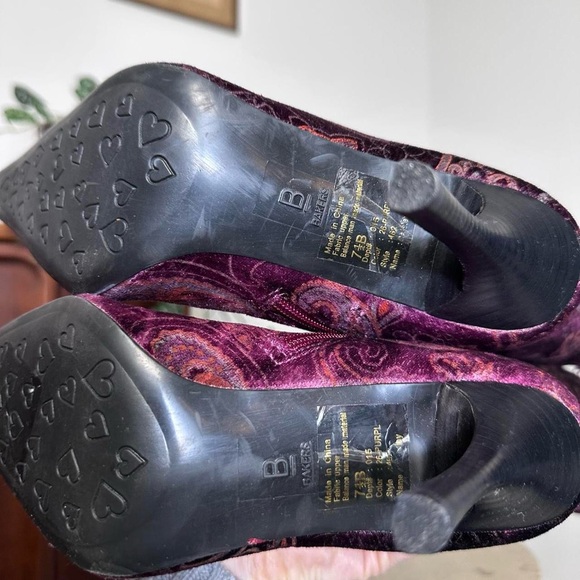 Vintage 90s 2000s knee high square pointed toe high heel, velvet paisley pattern - Picture 7 of 8